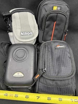 Lote de 4 bolsas pequeñas para cámara digital UC, correas, bolsa, cremallera Samsonite de colección Foto 1 de 4