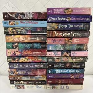Lot of 25 Vintage Historical Romance Paperback Books - Various Authors Titles Et - Picture 1 of 10