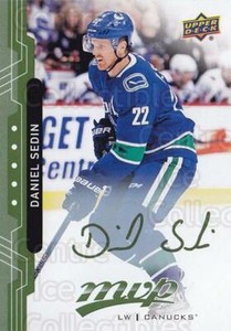 2018-19 Upper Deck MVP Green Script #30 Daniel Sedin