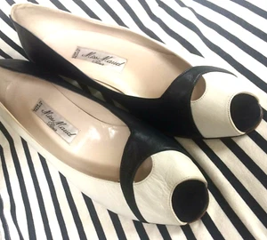 Saks Fifth Avenue Magnificent MAUDE FRIZON PARIS KITTEN Heels NEW UNUSED - Picture 1 of 11