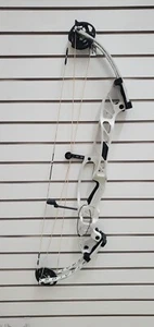 Hoyt Stratos 36 HBT#1 - LH - 60# - White w\ Gas Freakshow String Set - Picture 1 of 22