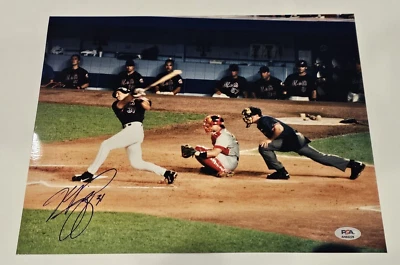 MIKE PIAZZA Signed 11x14 Original Photo-HALL OF FAME-NEW YORK METS-PSA - Image 1 of 4