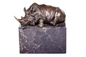 Escultura rinoceronte de bronce sobre pedestal de mármol hipopótamo hipopótamo figura estatua - Imagen 1 de 6
