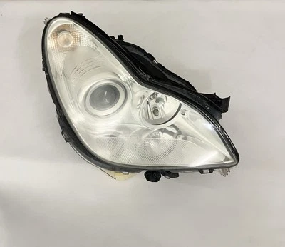 06-11 Mercedes-Benz CLS500 CLS550 Right Passenger Side Xenon HID Headlight OEM - Image 1 of 4