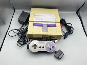 Super Nintendo Entertainment System SNES Home Video Game Consolde 1 Controller - Picture 1 of 12