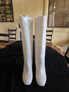 Fendi Boots NEW Size 40 - Picture 1 of 11