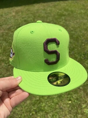NUEVA ERA SEATTLE PILOTOS GORRA AJUSTADA ACCIÓN VERDE/GRANATE UV 7 1/8 RARA Foto 1 de 4