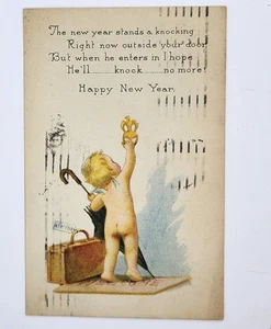 HAPPY NEW YEAR Cherub mit Koffer und Regenschirm klopft an Tür Gibson Postkarte - Bild 1 von 2