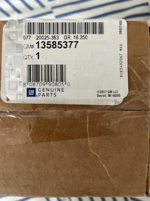 2015-2020 Chevrolet Tahoe GMC Yukon Exterior Front Door Handle new OEM 13585377 - Image 1 of 2