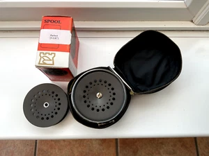 HARDY PERFECT L / H / W 3 5/8 th. + SPARE SPOOL - Picture 1 of 13
