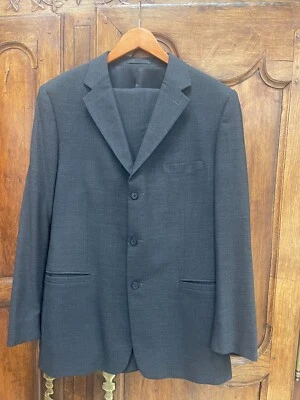 VINTAGE GIANNI VERSACE ITALIAN SIZE 56 (US 44-46) GREY 3 BUTTON SUIT - Image 1 of 4
