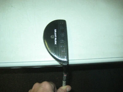 BRAND NEW 2024 Wilson Staff Infinite Grant Park Mallet  putter 35 inch RH - Image 1 of 4