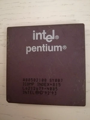 Intel Pentium 100 A80502100 SY007Socket 7 100MHz/66MHz CPU Processor - Immagine 1 di 2