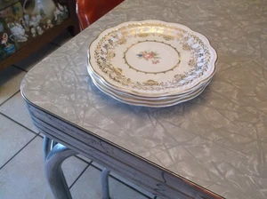 Vintage Stetson 22 Kt Gold Trim 4 pc American Beauty Saucers 6 inch - Picture 1 of 7