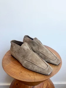 TOTEME taupe braun Wildleder eckige Zehenpartie Mokassin Desert Boot 40/10 - Bild 1 von 8