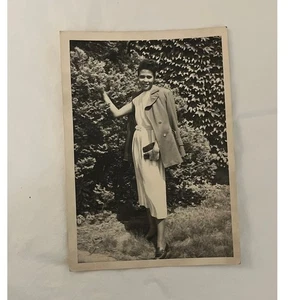 Vintage Photo - African American Collectible - Women, Pretty Lady Garden - Picture 1 of 6