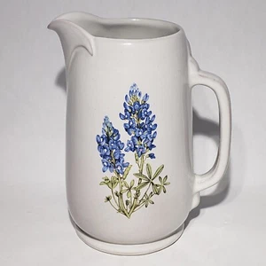 Jarra de loza Frankoma Pottery 7,5" lupino #81 flores azules 36 oz - Imagen 1 de 10