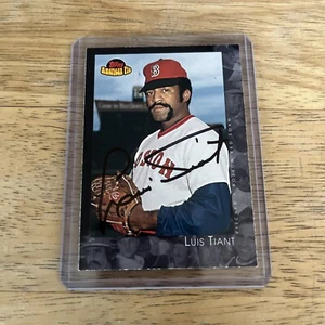 Luis Tiant signierte Autogramm Baseballkarte Boston Red Sox - Bild 1 von 2
