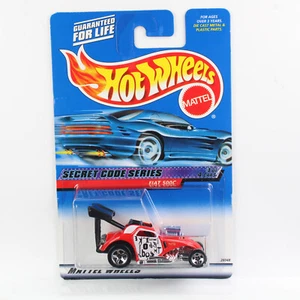 Hot Wheels 2000 - BLUE CARD COLLECTOR - FIAT 500C - SECRET CODE SERIE - Imagen 1 de 2