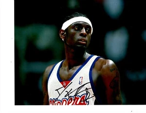 LOS ANGELES CLIPPERS DARIUS MILES SIGNED 8X10 - Picture 1 of 1
