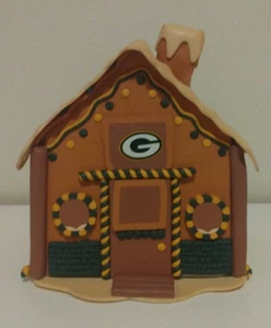 Forever Green Bay Packer Gingerbread House - Picture 1 of 6