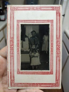  Foto antigua 3 niños ÚNICA estilo FERROTIPO en marco de papel 5,5" x 3,5"  - Imagen 1 de 10