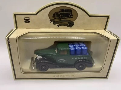 Chevron Lledo Days Gone 1939 Chevrolet Pick-up RPM Motor Oil Standard Oil Green - Image 1 of 4