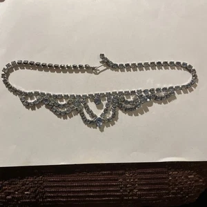 15 Zoll Vintage Strass Halskette Antik Kaskade Blau Stein Reparaturbedürftig - Bild 1 von 4