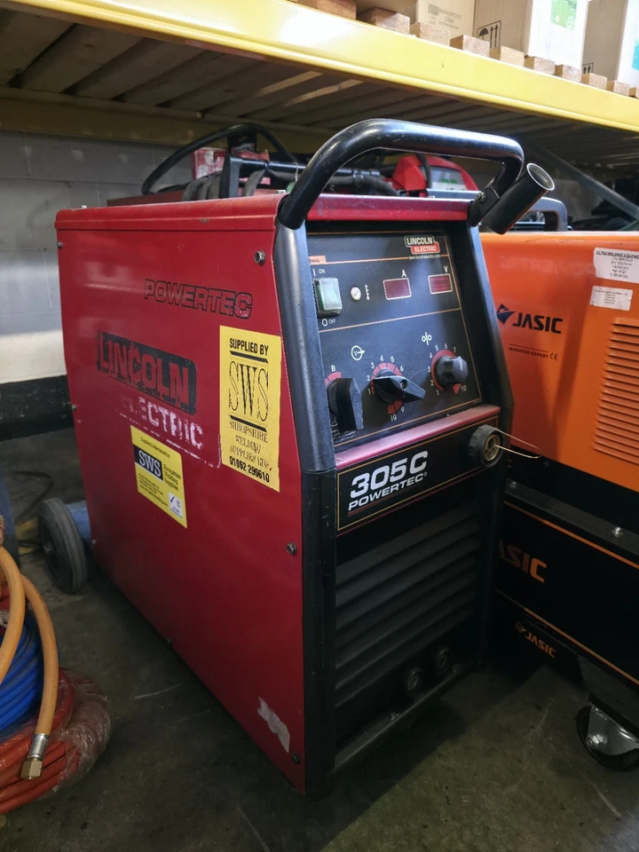 LINCOLN POWERTEC 305C COMPACT 3 phase MIG WELDER 4 roll drive - Image 1 of 4