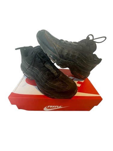 NIKE Airmax 95 tripla nera