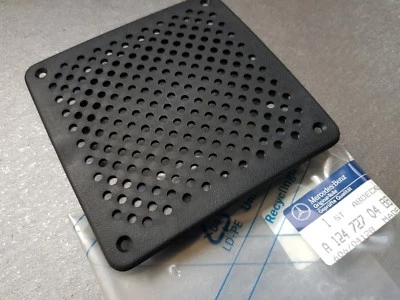 Genuine Mercedes-Benz W124 front door Speaker cover A12472704889051 - Image 1 of 4