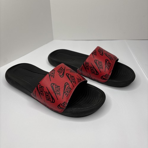 Nike Victori One Slides sandali slip on uomo taglia 9 CN9678 601 rosso nero