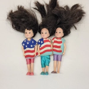 1992 Quints Cousins 3 en 1 Triplett Babysitters muñecas Tyco bandera de Estados Unidos ropa - Imagen 1 de 10