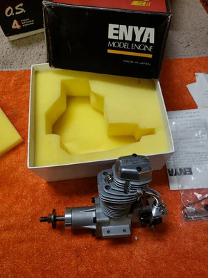 ENYA Engine - Enya 80 four stroke Motor - New! - EA25 - Image 1 of 4