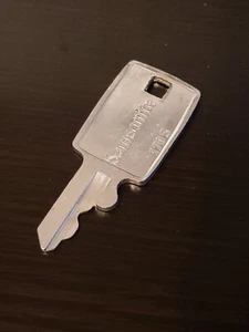 SAMSONITE LUGGAGE SUITCASE 170 S KEY ***Free US Shipping*** - Picture 1 of 3