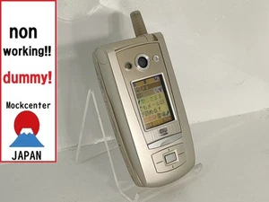 【Factice !】 Téléphone portable SANYO A5505SA (couleur or) au-japon qui ne fonctionne pas - Photo 1 sur 3