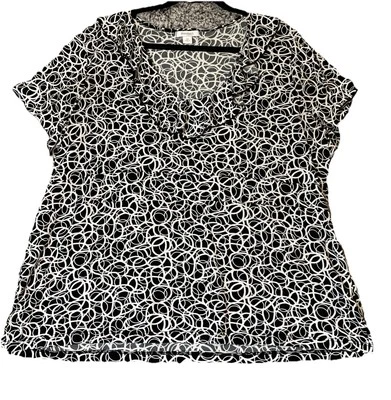 Blusa Dressbarn 3X Top Negra Blanca Geométrica Volantes Cuello Manga Corta Carrera Foto 1 de 4