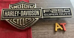 #AT 1) 04-07 Ford F250 Super Duty HARLEY DAVIDSON TAILGATE BADGE OEM 16B115A - Bild 1 von 7