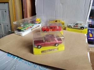 Ford Granada MK2 Ghia rojo modelo Mira 2175 vintage en caja - Imagen 1 de 10