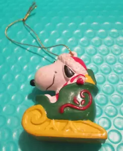 VINTAGE Snoopy #2 su slitta arachidi albero di Natale ornamento (gomma dura solida) - Foto 1 di 6