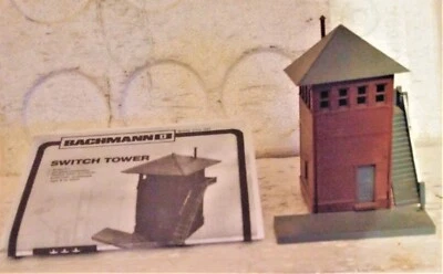 VINTAGE 1972 HO PLASTICVILLE BACHMANN 2619 SWITCH TOWER UNASSEMBLE KIT EXCELLENT - Image 1 of 4