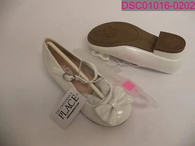 Size 9 Toddler Girls Children's Place White Dress Shoes with Bow - Image 1 of 3