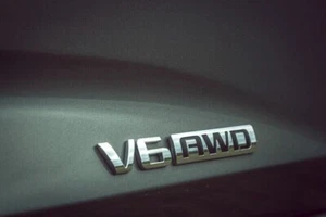 Insignias Holden genuinas cromadas V6 AWD insignia Buick GM OPEL Vauxhall Holden Saturn - Imagen 1 de 9