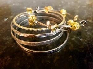 Braccialetti - 6 sottili argento e giallo - 3" bigiotteria - Foto 1 di 8