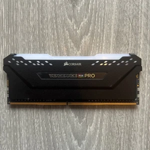 Corsair Vengeance Pro RGB 1x 8g Ddr4 Ram 3200 C16 - Picture 1 of 2