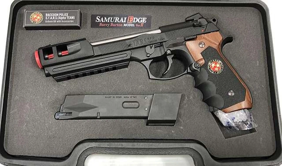 Barry Burton Modelo Samurai Edge Versão II Número do Modelo Biohazard Revelations 2 - Imagem 1 de 4