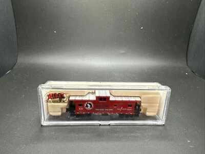 ATLAS N SCALE GREAT NORTHERN RAILWAY CABOOSE CAR 30311 V.878 - Image 1 of 4