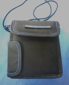 Nintendo Game Boy Advance Tragetasche schwarz mit blauem Rand, Gurt - Bild 1 von 6