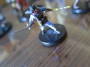 DUNGEONS & DRAGONS MINIATURES EBERRON RISING FROM LAST WAR 8 TARKANAN ASSASSIN U - Picture 1 of 2