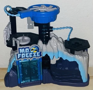Imaginext DC Super Friends Mr. Freeze Headquarters Arctic Fortress Lair Playset - Picture 1 of 6
